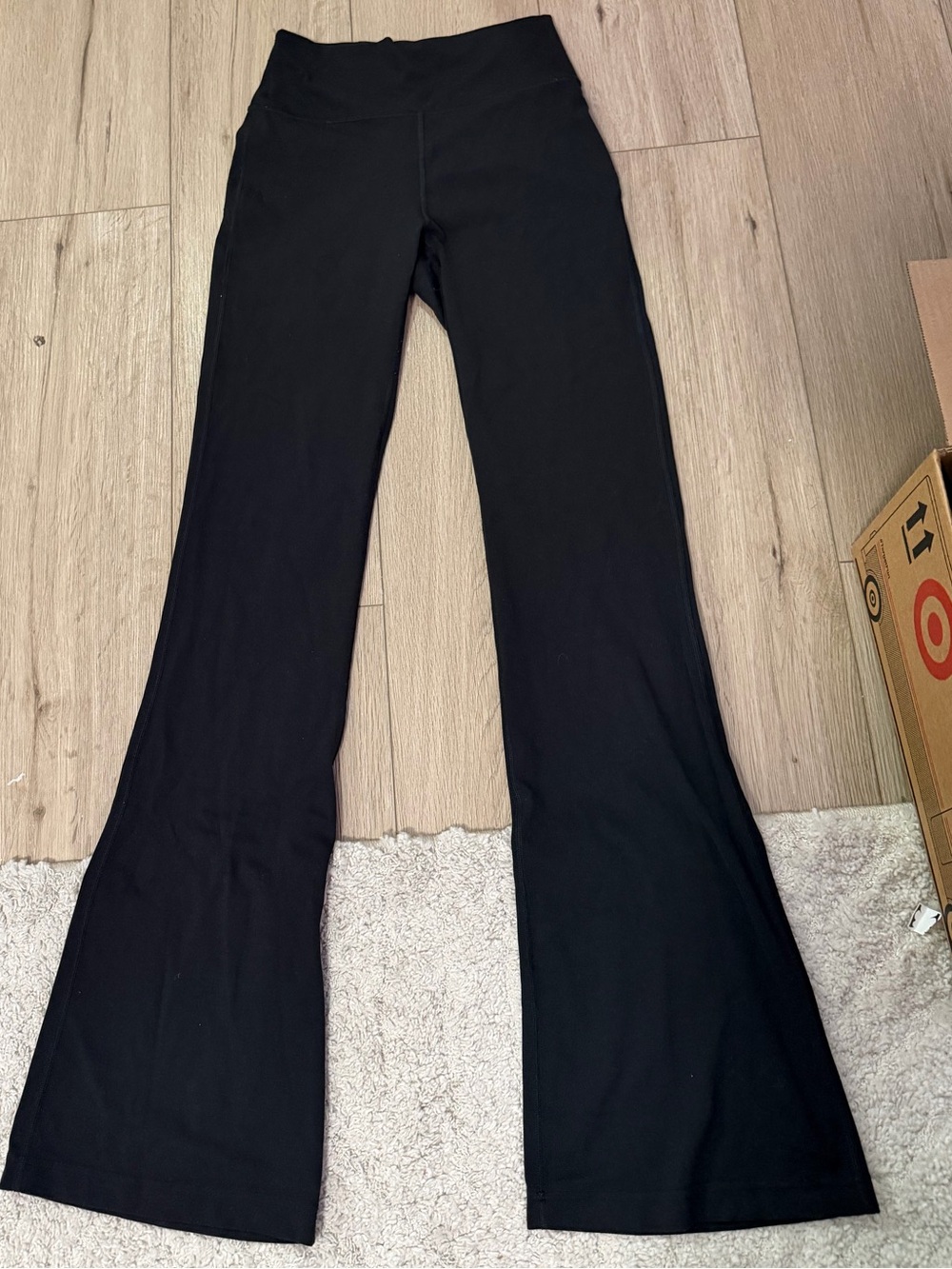 Lululemon Groove Nulu Super-High-Rise Flared Pant
Regular